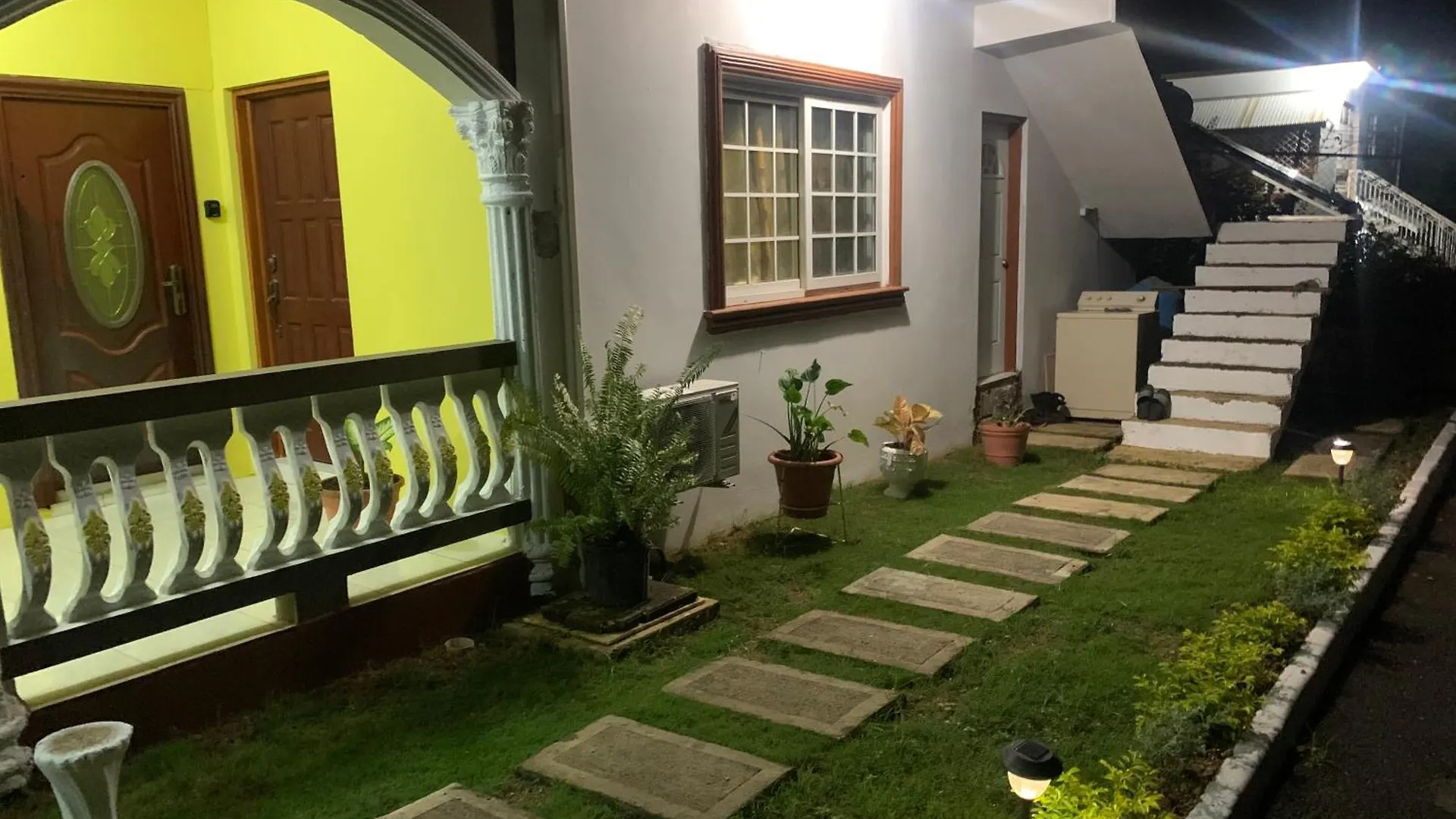 Mini Cozy Lodging Whitehouse Hébergement de vacances